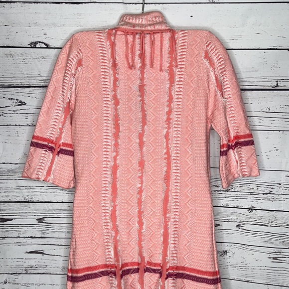 C. Luce NWT Size M Pink Aztec Print Short Sleeve Fringe Trim Sweater Cardigan - Picture 5 of 6